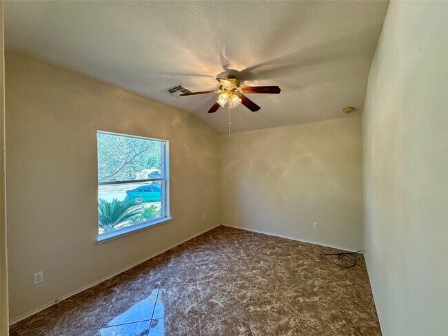 Building Photo - 8607 Sunny Gallop Dr