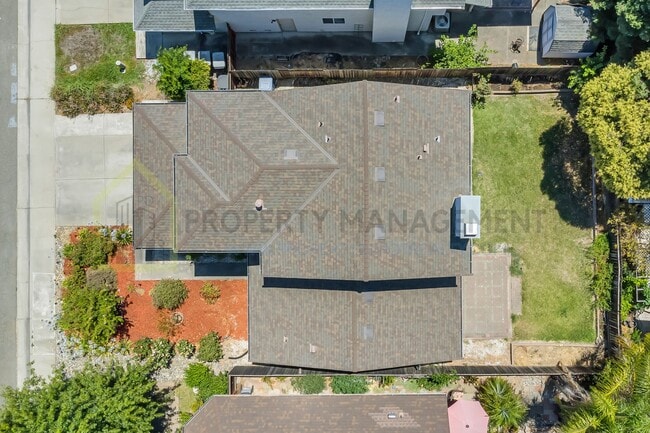 Building Photo - Spacious 4-Bedroom Home for Rent - $2800/m...