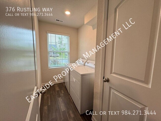 Building Photo - 376 Rustling Way