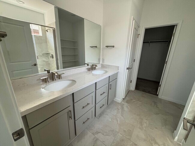 Building Photo - 1224 Purple Martin Dr
