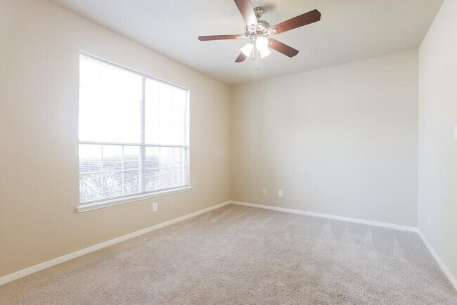 Building Photo - 22035 Willow Downs Dr