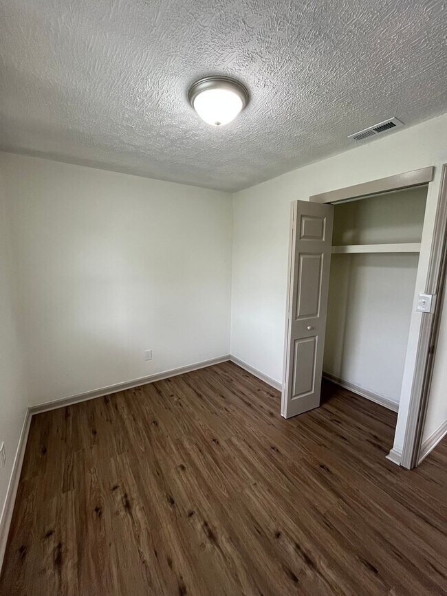Building Photo - Beautifully Renovated 3-Bedroom Ranch with Open Floor Plan & 2-Car Garage