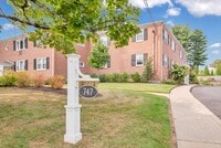 Building Photo - 747 N Main St