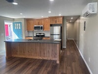 Building Photo - 1215 S Elder St