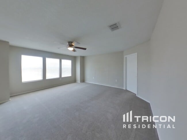 Building Photo - 7319 Azalea Square