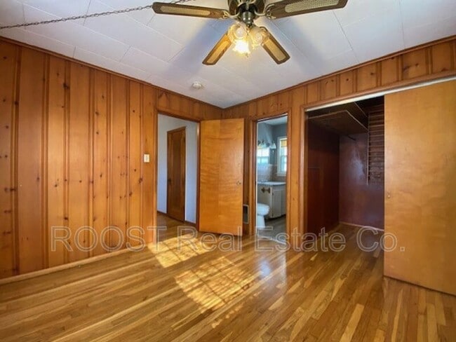 Building Photo - 1623 Overlook Dr