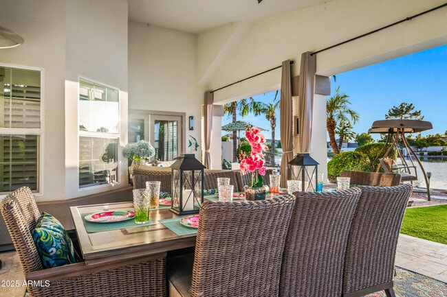 Building Photo - 1817 E Willow Tree Ct