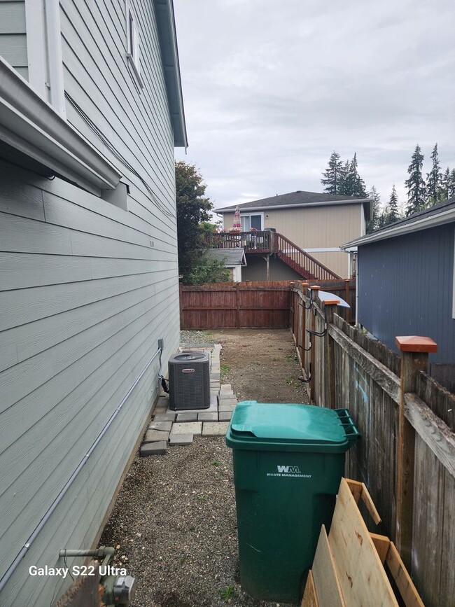 Building Photo - 17902 29th Ave NE