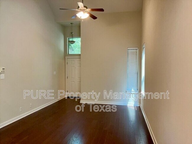 Building Photo - 2101 Rivers Edge Way