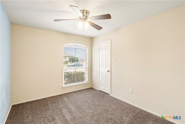 Building Photo - 9405 Cricket Dr