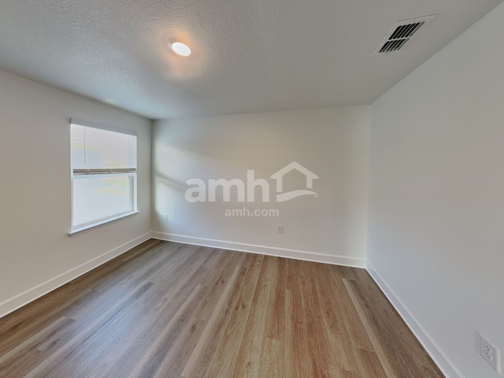Building Photo - 16536 Cheyanne Ct