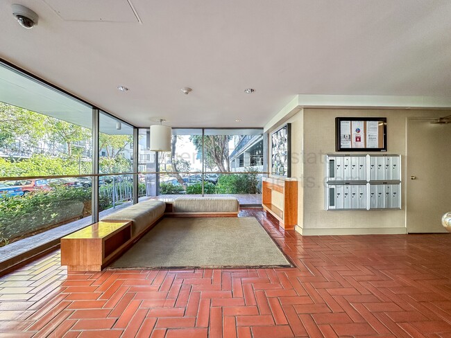 Building Photo - 3 Admiral Dr