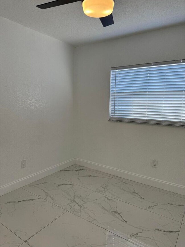 Building Photo - 1848 NW 55th Ave