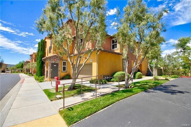 Building Photo - 31144 Strawberry Tree Ln