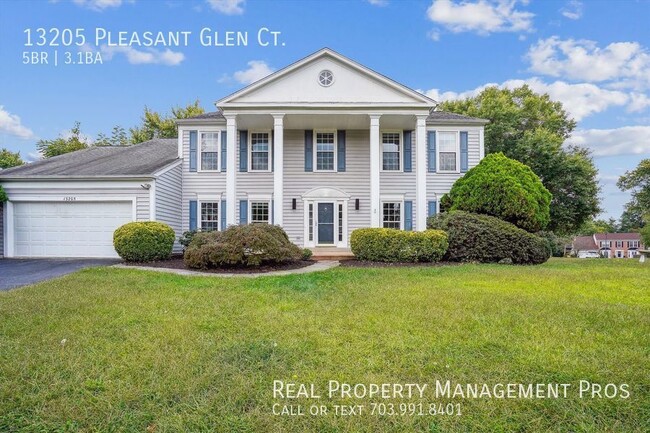 Primary Photo - Beautifully Updated 5 Bedroom 3.5 Bath Col...