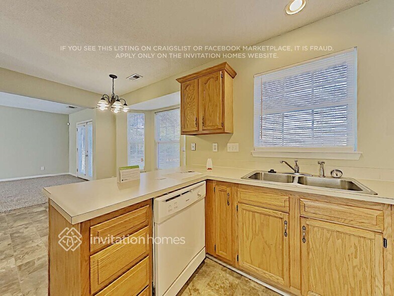 Building Photo - 12429 Autumn Blaze Dr