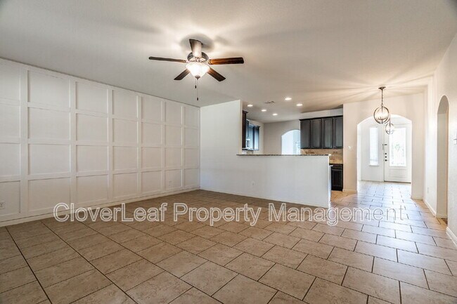 Building Photo - 8003 Oxbow Way