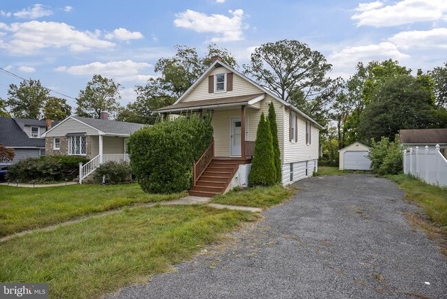 Building Photo - 8807 Fearne Ave