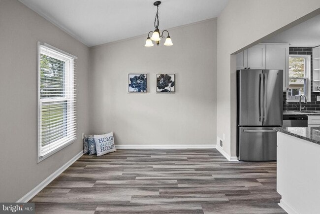 Building Photo - 111 Hidden Valley Ln