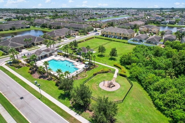 Building Photo - 2044 Hawks View Dr