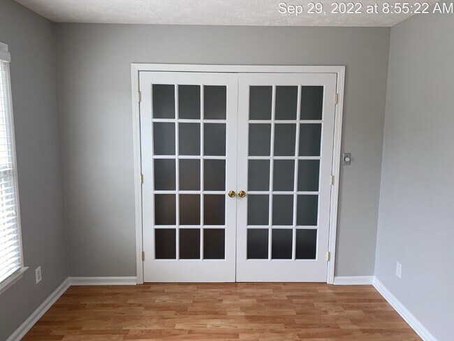 Building Photo - 5617 Middlefield Pl
