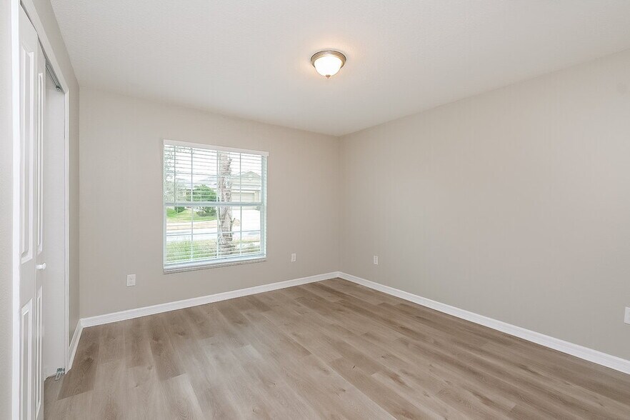 Building Photo - 204 Archcliffe Point Pl