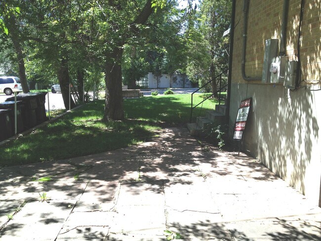 Building Photo - 1901 Baseline Rd