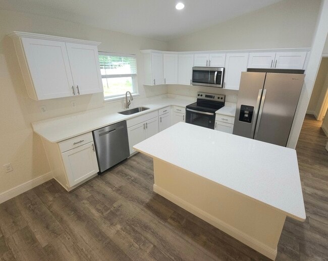 Building Photo - 387 E Caldwell Dr