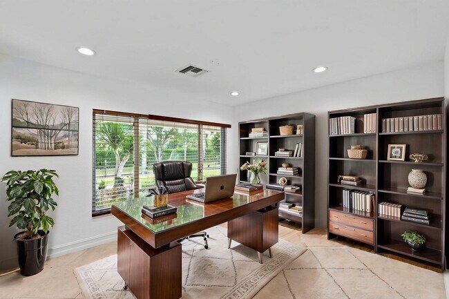 Building Photo - 7447 NW 82nd Terrace