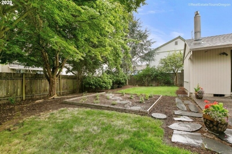 Building Photo - 16284 NW Lyndel Ln