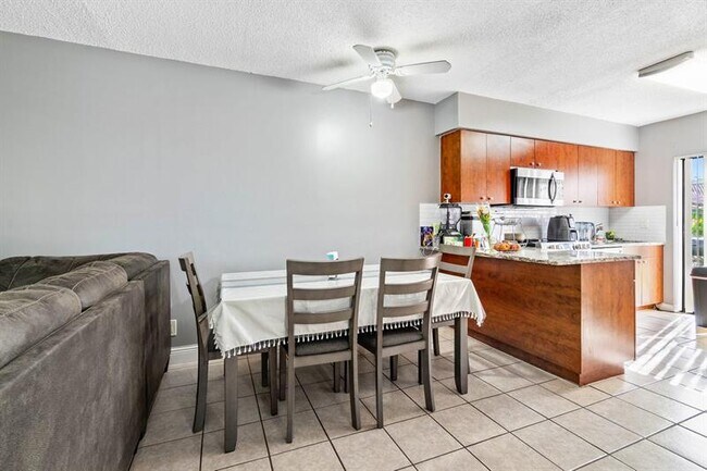 Building Photo - 1831 NW 94th Ave