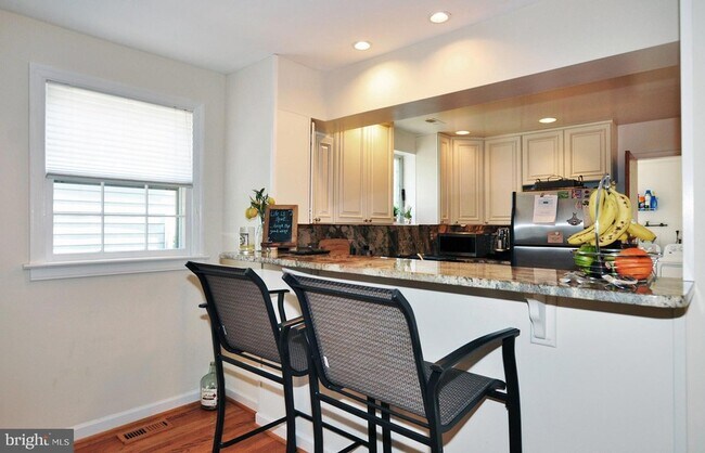 Building Photo - 4306 Kentbury Dr