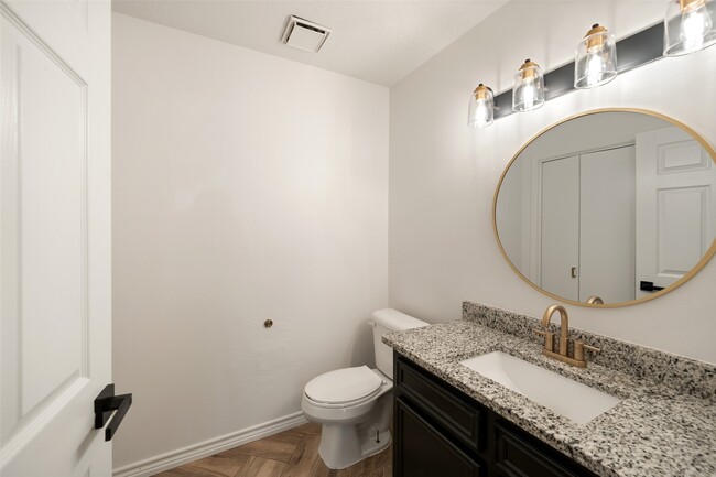 Building Photo - 20291 Sunny Shores Dr