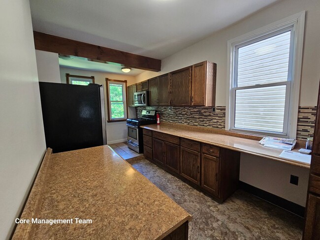 Building Photo - Amazing 4 bedroom 1 bath home in Avalon