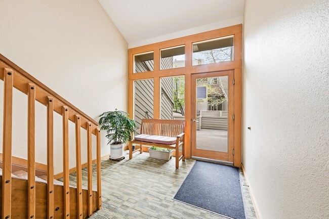 Building Photo - 23712 Pondview Pl