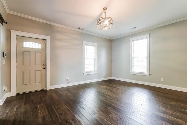 Building Photo - 1272 Oakland Terrace SW