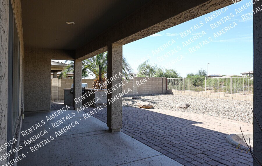 Building Photo - 26462 N 165th Dr