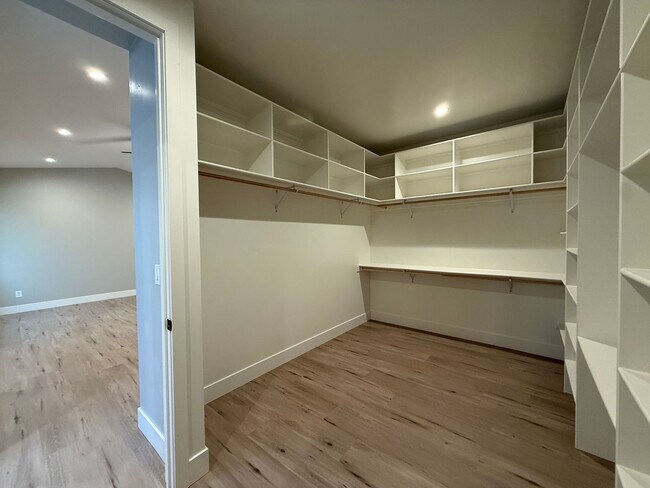 Building Photo - New Build in Established Neighborhood