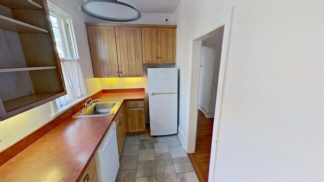 Building Photo - 41 Taylor Ave