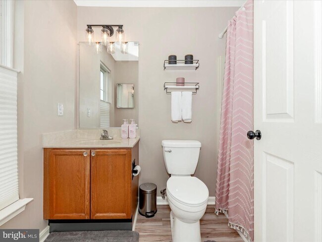 Building Photo - 2501 Coach House Way