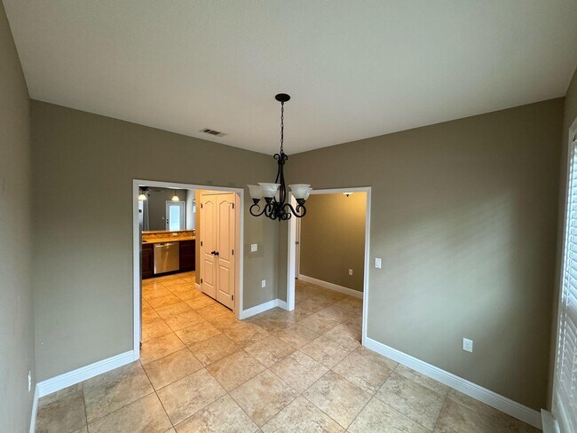 Building Photo - 41 Cactus Rd