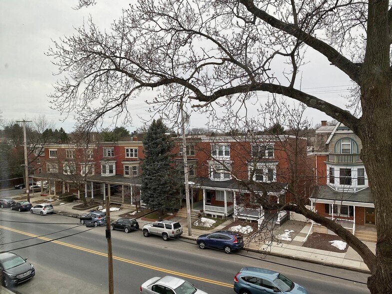 Building Photo - 25 S West End Ave