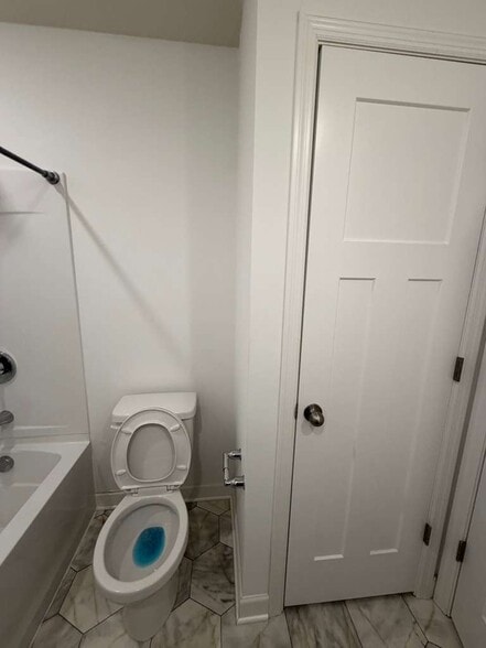 Building Photo - 10604 Heron Ave S