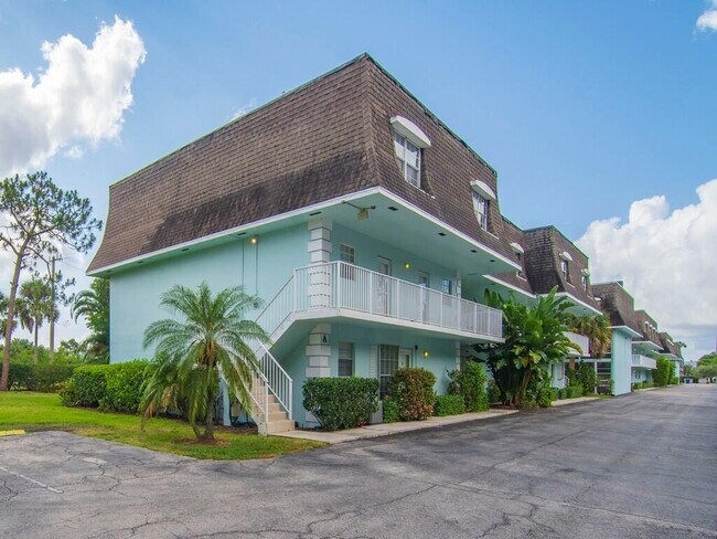 Building Photo - 1901 Indian River Blvd