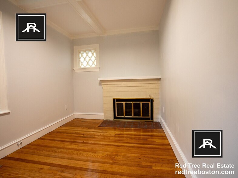 Building Photo - 48 Greycliff Rd