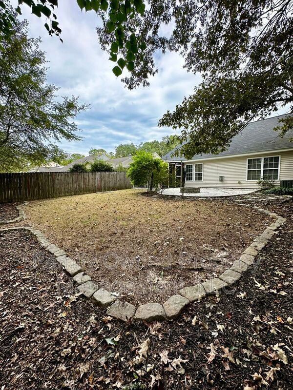 Building Photo - 125 Moon Shadow Ln