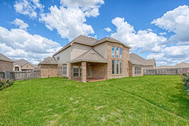 Building Photo - 31815 Dunham Lake Dr
