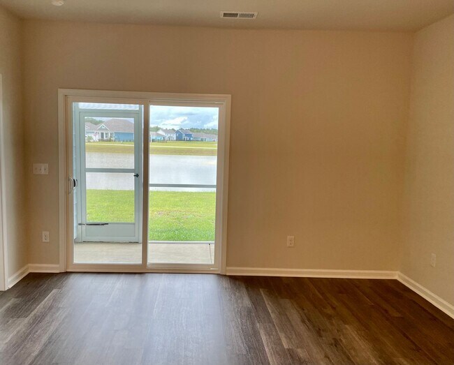 Building Photo - 3600 Whaley Wy