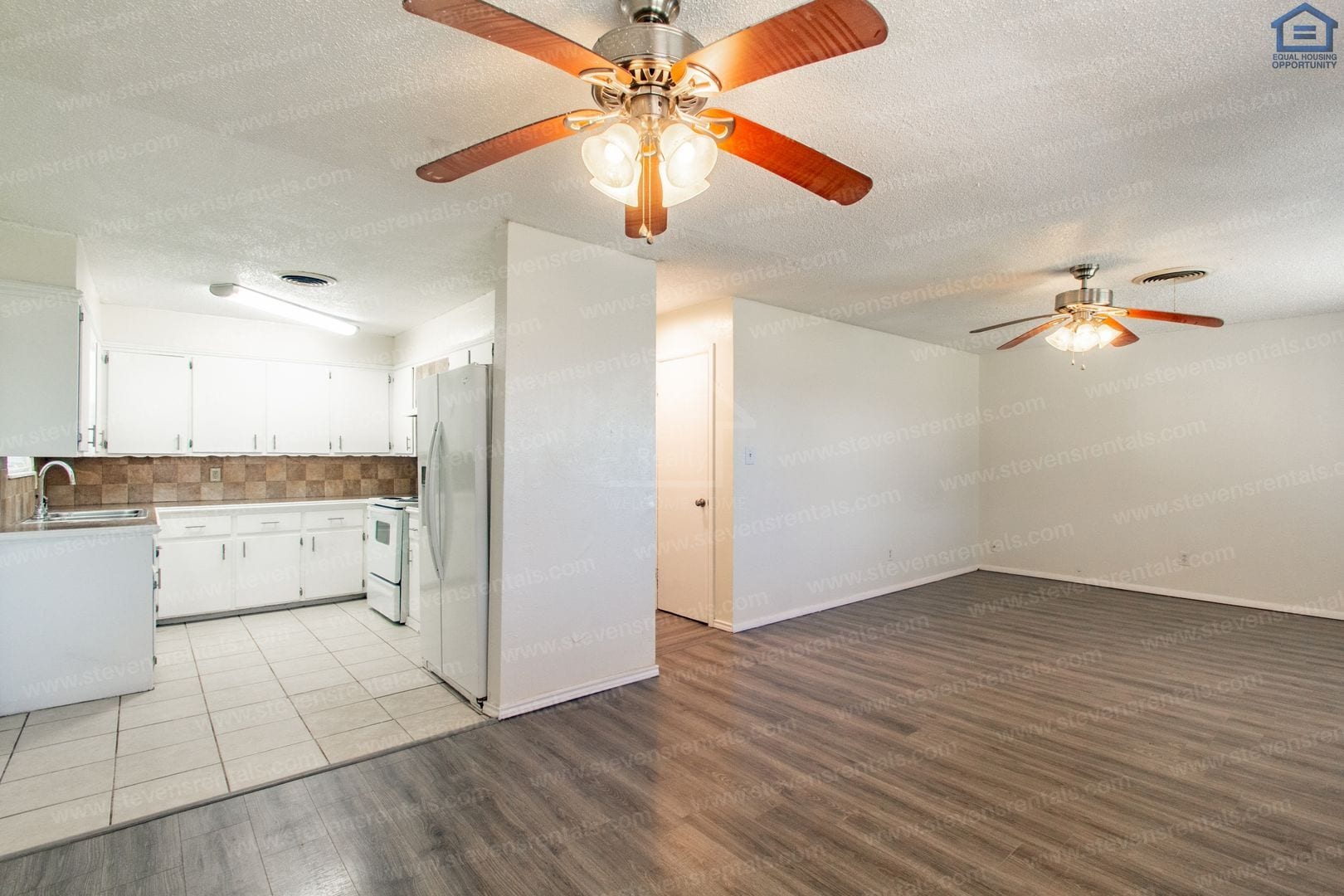 Building Photo - 717 SW Ranch Oak Blvd