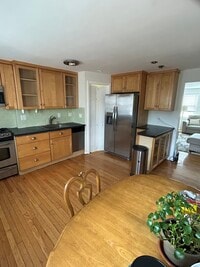 Building Photo - 436 E Garrison St